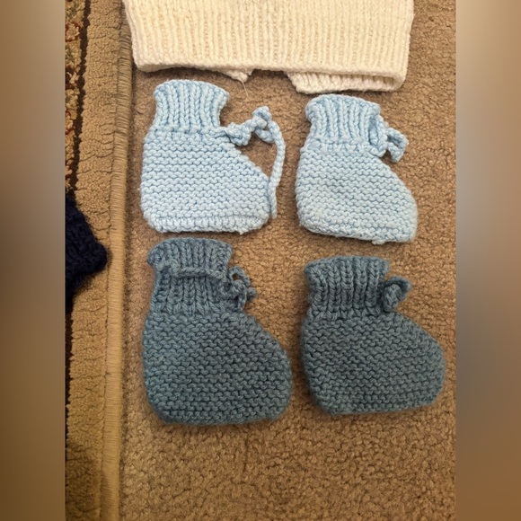 Baby Knit Sweater and Pants Set homemade sizing range from 6-12 months - Picture 6 of 10